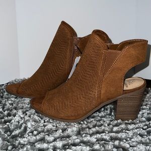 NWT booties